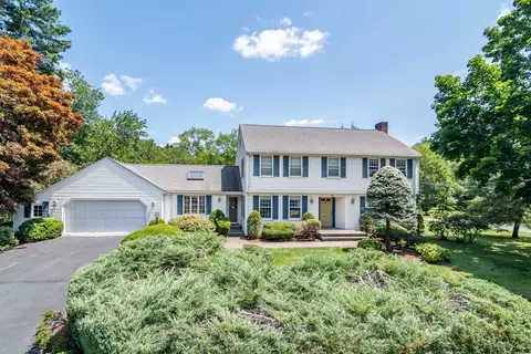 40 Edgewater Dr, Needham, MA 02492 photo 2