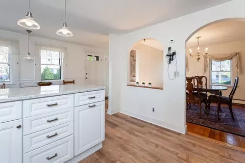 303 Maple St #303, Danvers, MA 01923 photo 2