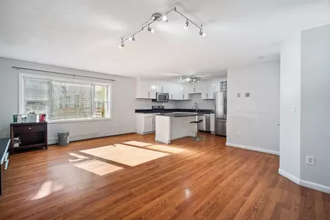 5 E Kendall St #1C, Worcester, MA 01605
