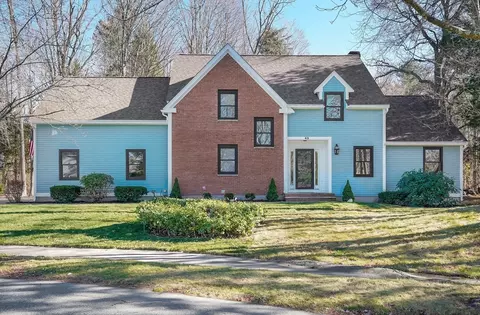 43 Phillips Cmn, North Andover, MA 01845