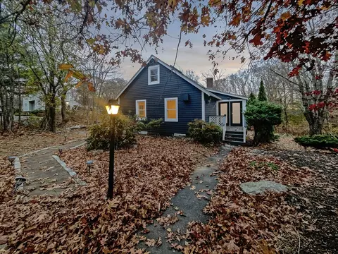 8 Wyman Ave, Salem, MA 01970