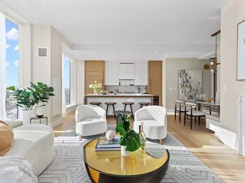 380 Harrison Ave #14B, Boston, MA 02118