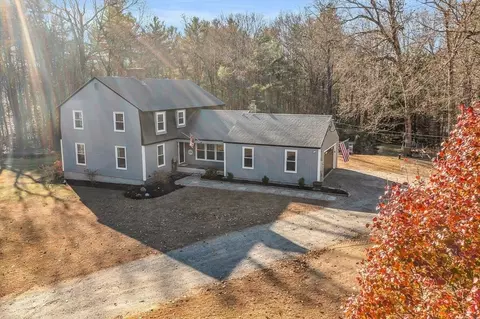 90 Houghton Rd, Princeton, MA 01541