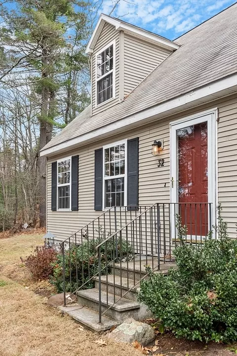 32 E Rindge Rd, Ashburnham, MA 01430 photo 3