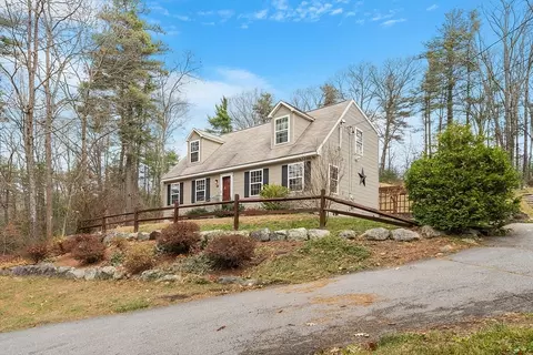32 E Rindge Rd, Ashburnham, MA 01430 photo 2