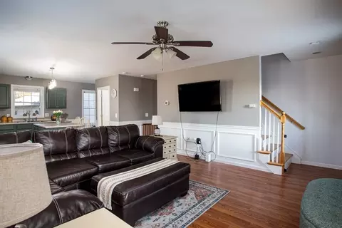 318 Crescent St #B, Fall River, MA 02720 photo 9