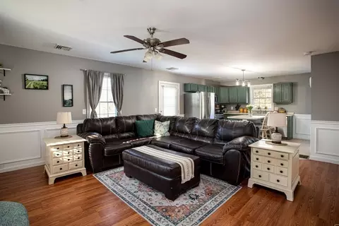 318 Crescent St #B, Fall River, MA 02720 photo 6