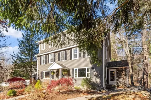 203 Aldrich Rd, Wilmington, MA 01887