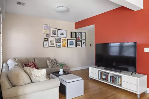 23 Beech St #4, Framingham, MA 01702 photo 2