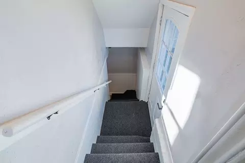 88 Price Pl, Fall River, MA 02724 photo 36