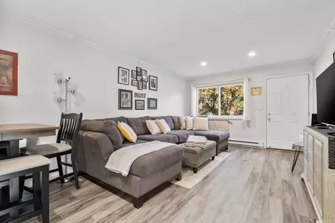 3 Dailey St #B, Attleboro, MA 02703