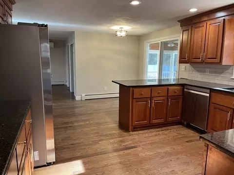 5 W Pine Dr, Walpole, MA 02081 photo 4