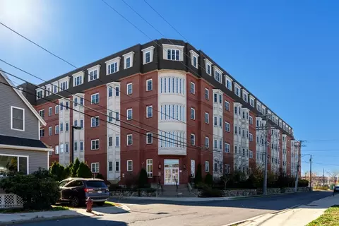 120 Wyllis Ave #411, Everett, MA 02149