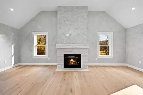 48 Elm St, Halifax, MA 02338 photo 16