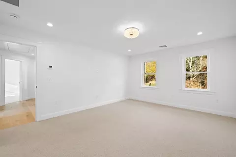 48 Elm St, Halifax, MA 02338 photo 17