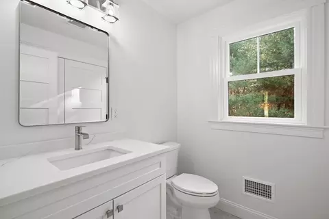 48 Elm St, Halifax, MA 02338 photo 34