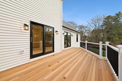 48 Elm St, Halifax, MA 02338 photo 27