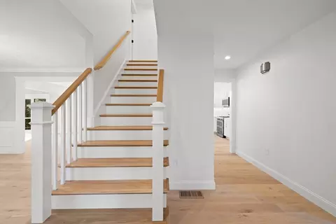 48 Elm St, Halifax, MA 02338 photo 12