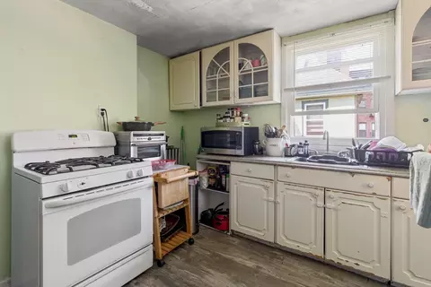 6 Savin St, Boston, MA 02119 photo 8