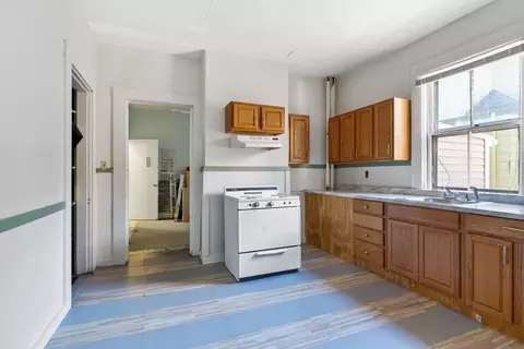 6 Savin St, Boston, MA 02119 photo 3