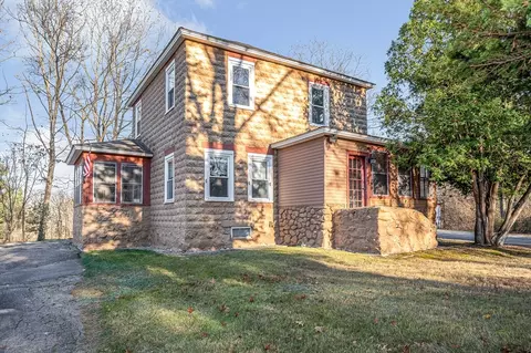 Exterior - 7 E Dracut, Methuen, MA 01844 photo 6 of 7