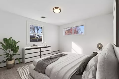 Bedroom - 1 Oak Ln, Webster, MA 01570 photo 3 of 4