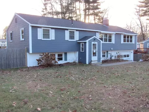 46 Parkwood Dr, Pepperell, MA 01463