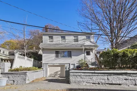 18 Pleasant St, Fitchburg, MA 01420