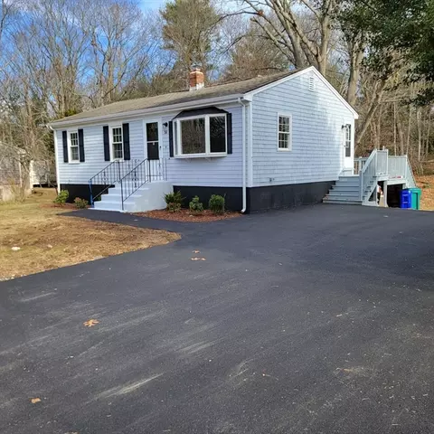 51 Phillips St, Attleboro, MA 02703