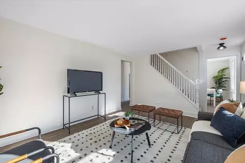 14 Benjamin Rd, Worcester, MA 01602 photo 4