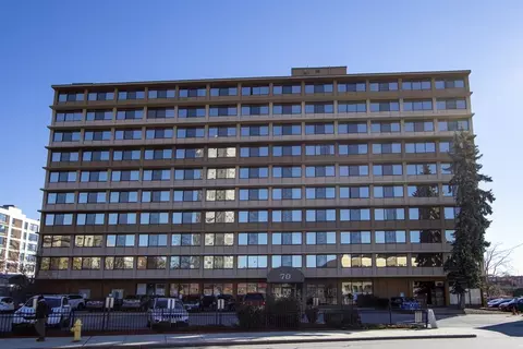 70 Southbridge St #413, Worcester, MA 01608