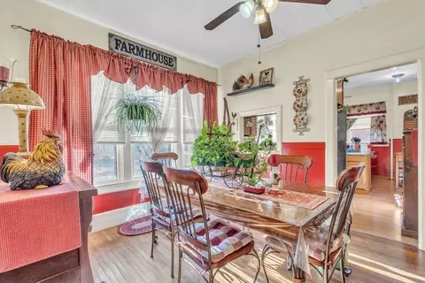 142 Thompson St, Springfield, MA 01109 photo 8