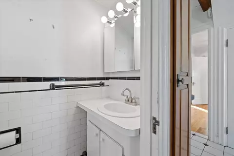 284 Beverly Rd, Worcester, MA 01605 photo 14