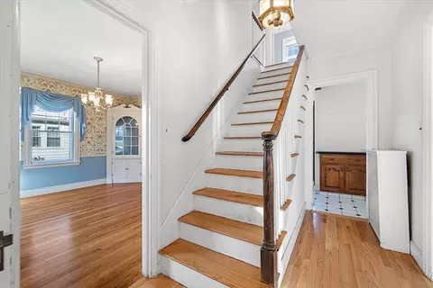284 Beverly Rd, Worcester, MA 01605 photo 4