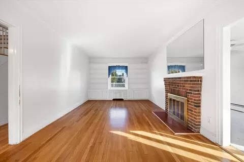 284 Beverly Rd, Worcester, MA 01605 photo 5