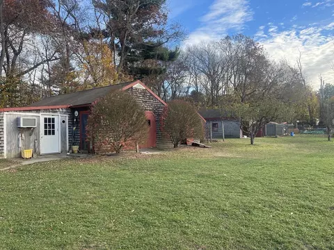 Exterior - 1789 Broadway, Raynham, MA 02767 photo 6 of 10