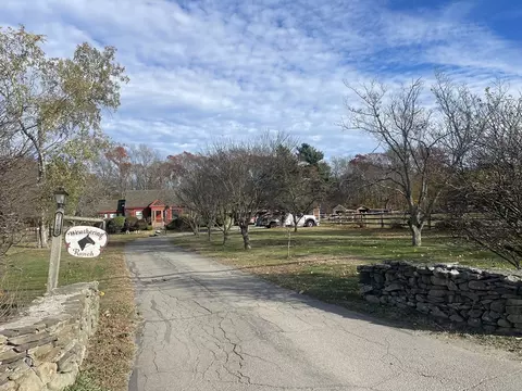 Exterior - 1789 Broadway, Raynham, MA 02767 photo 3 of 10