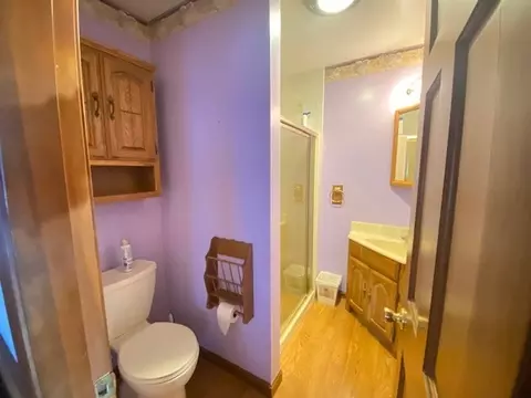 Bath - 248 Shute St, Everett, MA 02149 photo 1 of 2