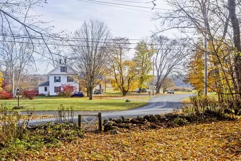 Exterior - 121 North St, Whately, MA 01093 photo 3 of 10