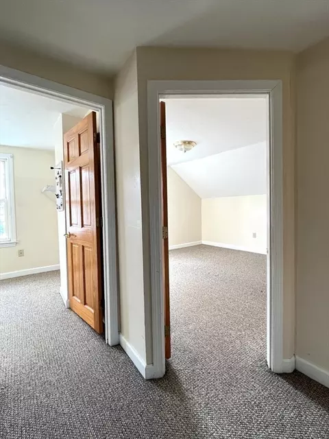 Entry Way - 25 Main St, Sutton, MA 01590 photo 4 of 4