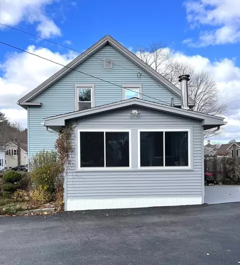 Exterior - 25 Main St, Sutton, MA 01590 photo 2 of 8