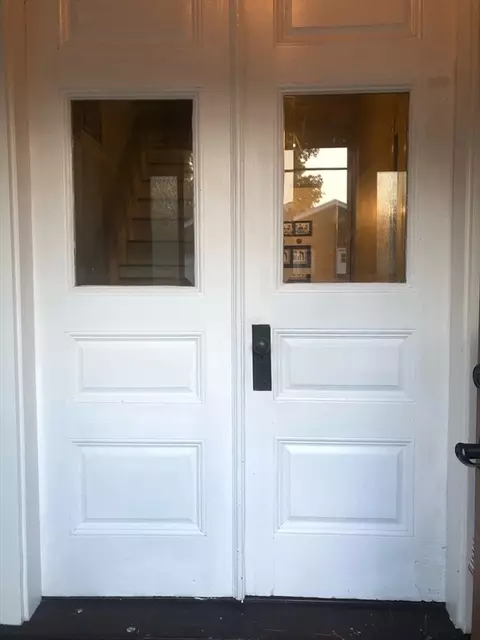 12 Blackwell St, Boston, MA 02122