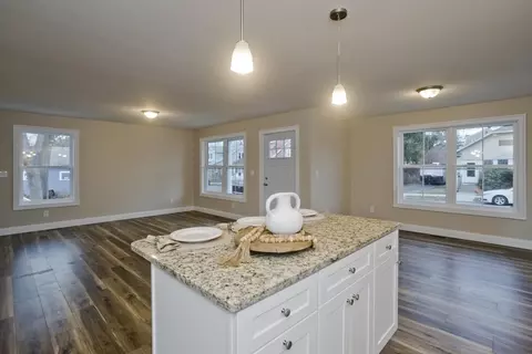 40 Preston, Springfield, MA 01109 photo 11