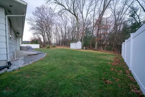 39 Labelle Cir, Chicopee, MA 01020 photo 36