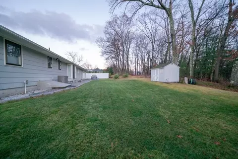 39 Labelle Cir, Chicopee, MA 01020 photo 35