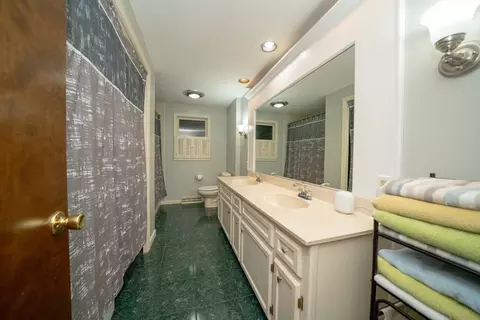 39 Labelle Cir, Chicopee, MA 01020 photo 22