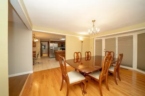 39 Labelle Cir, Chicopee, MA 01020 photo 11