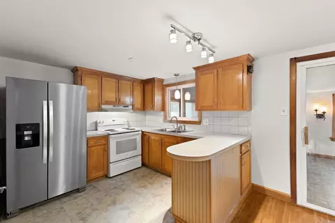 Kitchen - 53 Forge Rd, Freetown, MA 02702 photo 3 of 5