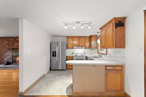 Kitchen - 53 Forge Rd, Freetown, MA 02702 photo 5 of 5