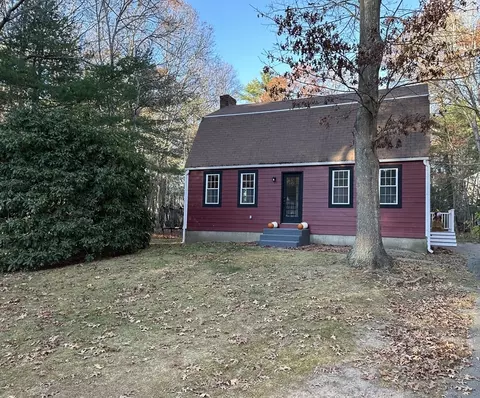 6 Garden Dr, Carver, MA 02330